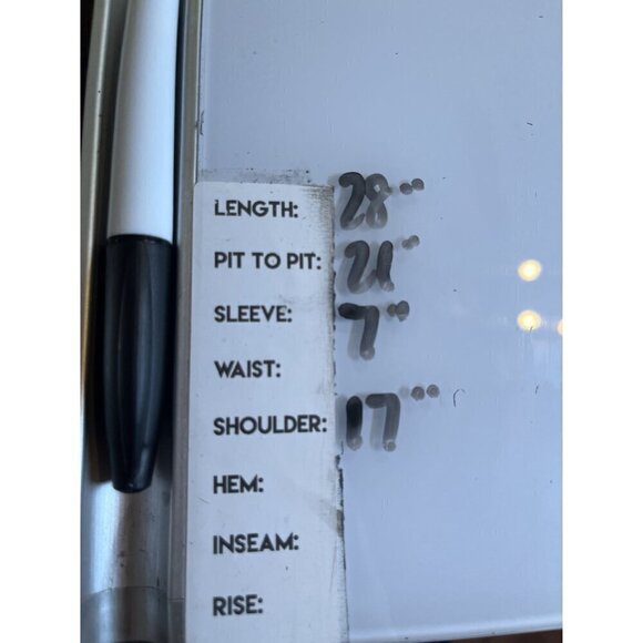 Torrid Top Women 1X Black Choker Neck Keyhole Red Floral Short Sleeve Distressed - Picture 9 of 11